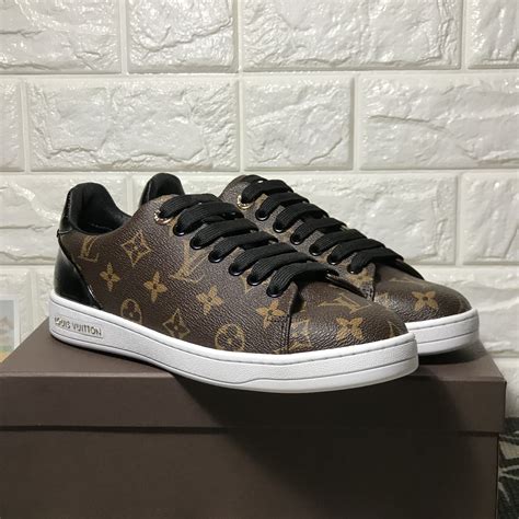 louis vuitton sneakers logo|louis vuitton sneakers dam.